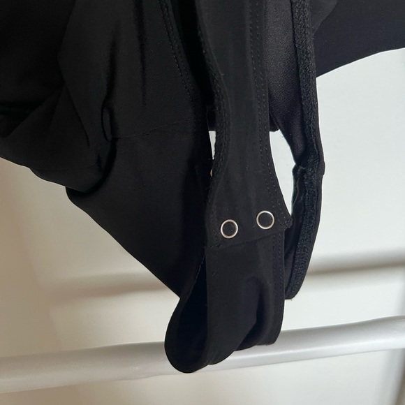 Dynamite asymmetrical one sleeve bodysuit - Picture 7 of 7